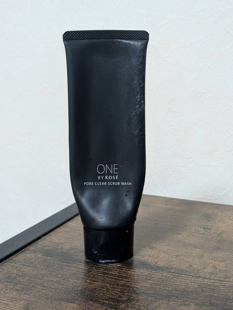 ONE BY KOSE ポアクリア スクラブ ウォッシュ